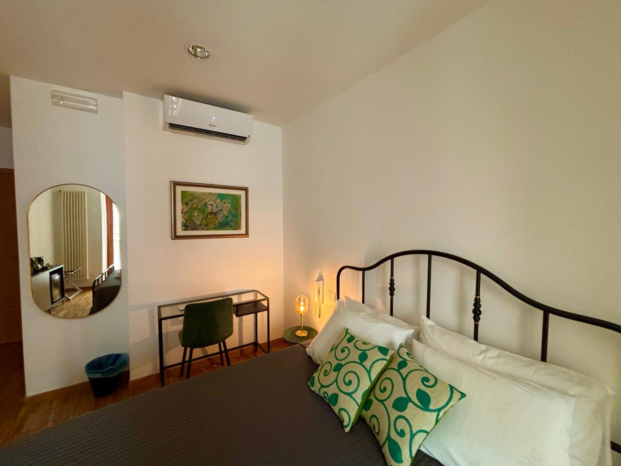 Hotel Dadu 14 Bari Esterno foto