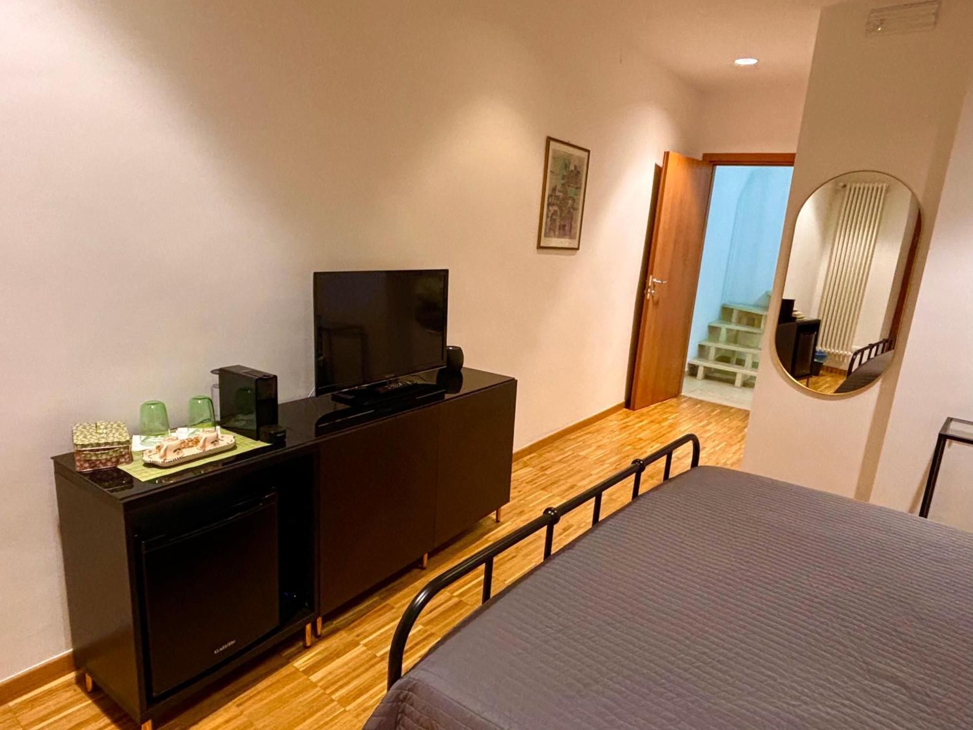 Hotel Dadu 14 Bari Esterno foto