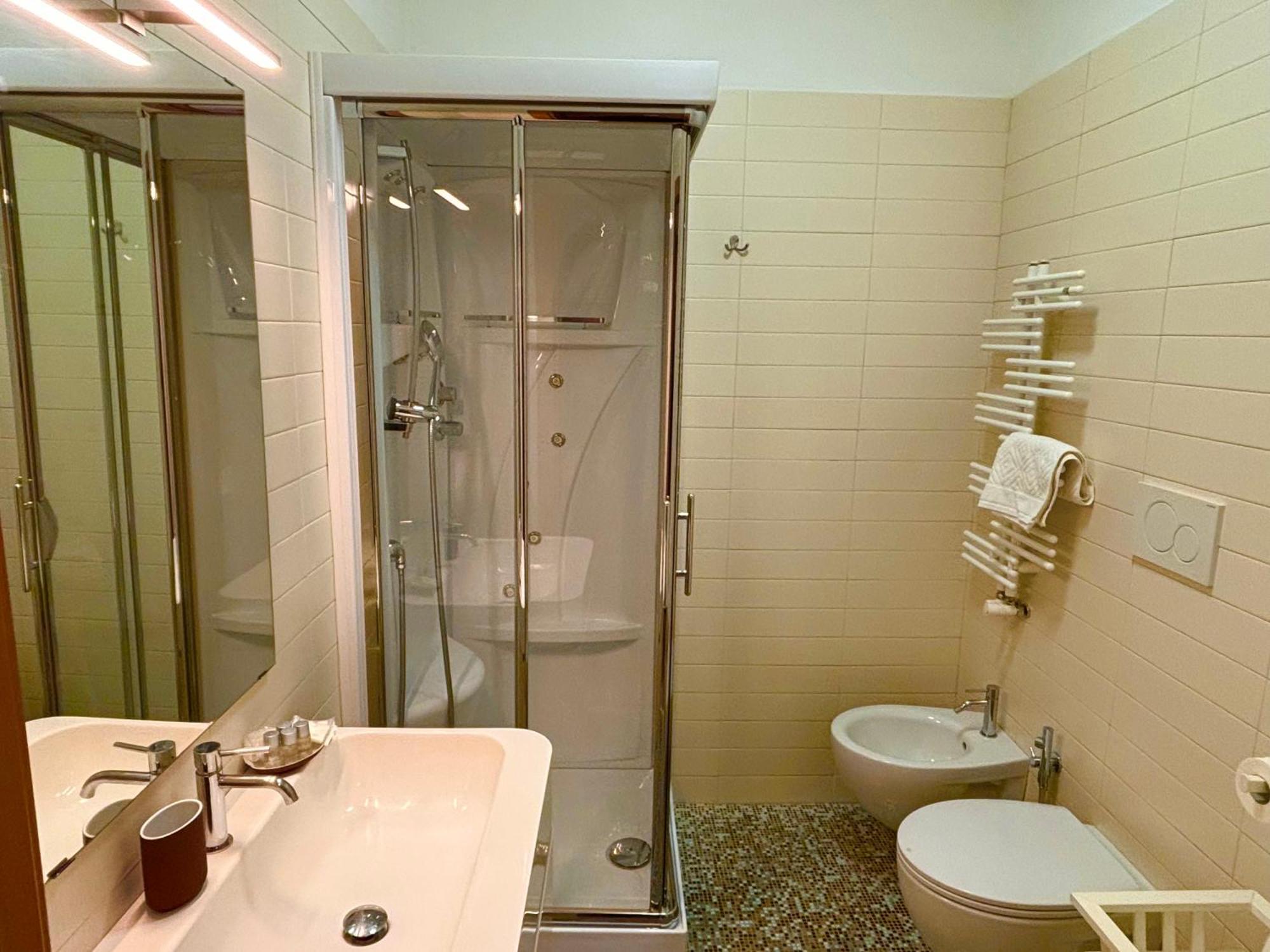 Hotel Dadu 14 Bari Esterno foto